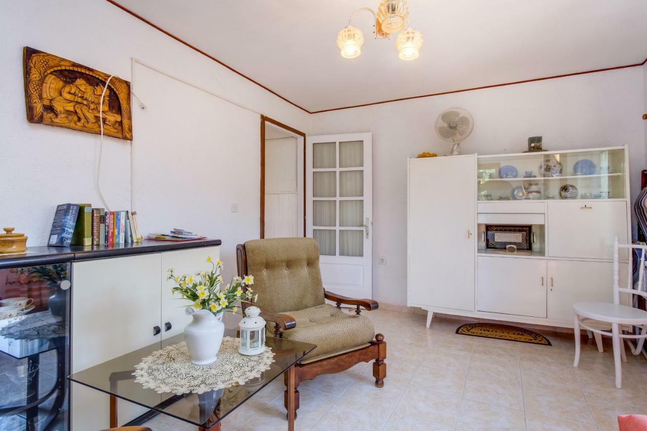 Apartment Carmen Veli Lošinj المظهر الخارجي الصورة