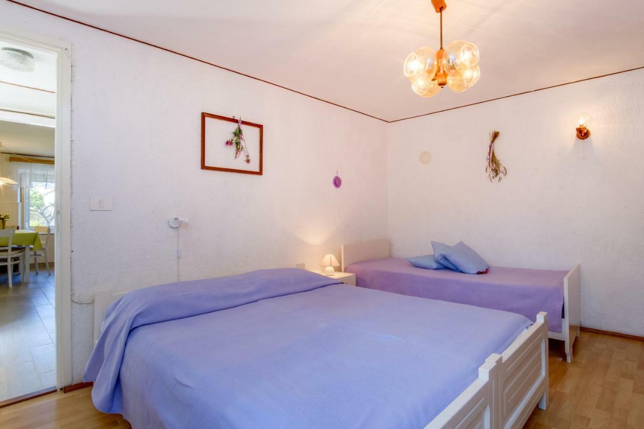 Apartment Carmen Veli Lošinj المظهر الخارجي الصورة